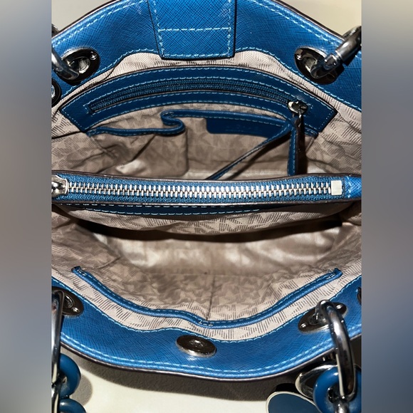 Michael Kors Cynthia Small Satchel - Picture 7 of 10